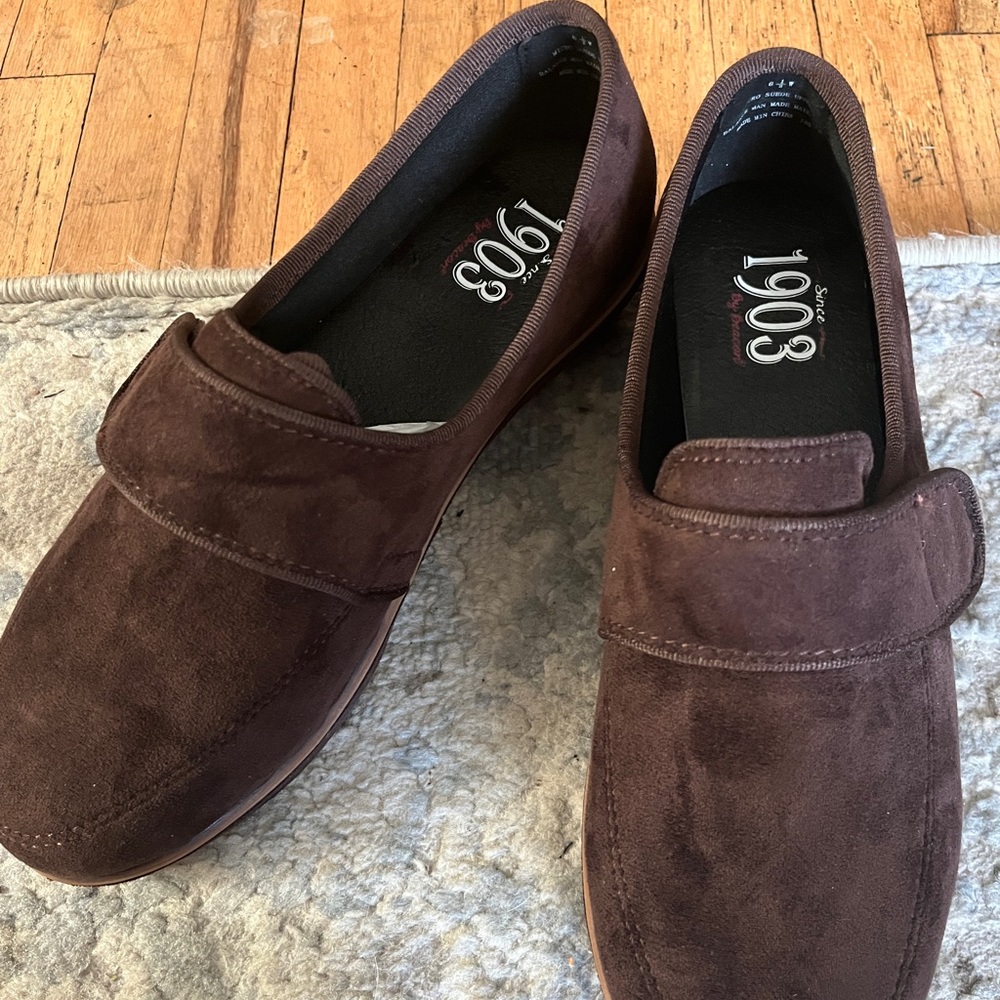 6.5 wide micro suede loafers since 1903 by beacon